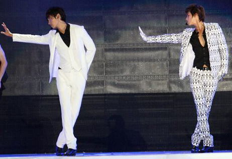 2010082122451335951_7 SMTOWN.jpg